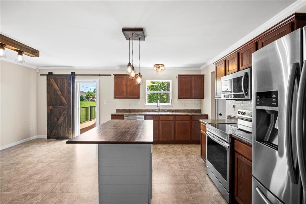 O'Fallon, Missouri 63366, United States, 3 Bedrooms Bedrooms, ,3 BathroomsBathrooms,Residential,Pending,139113