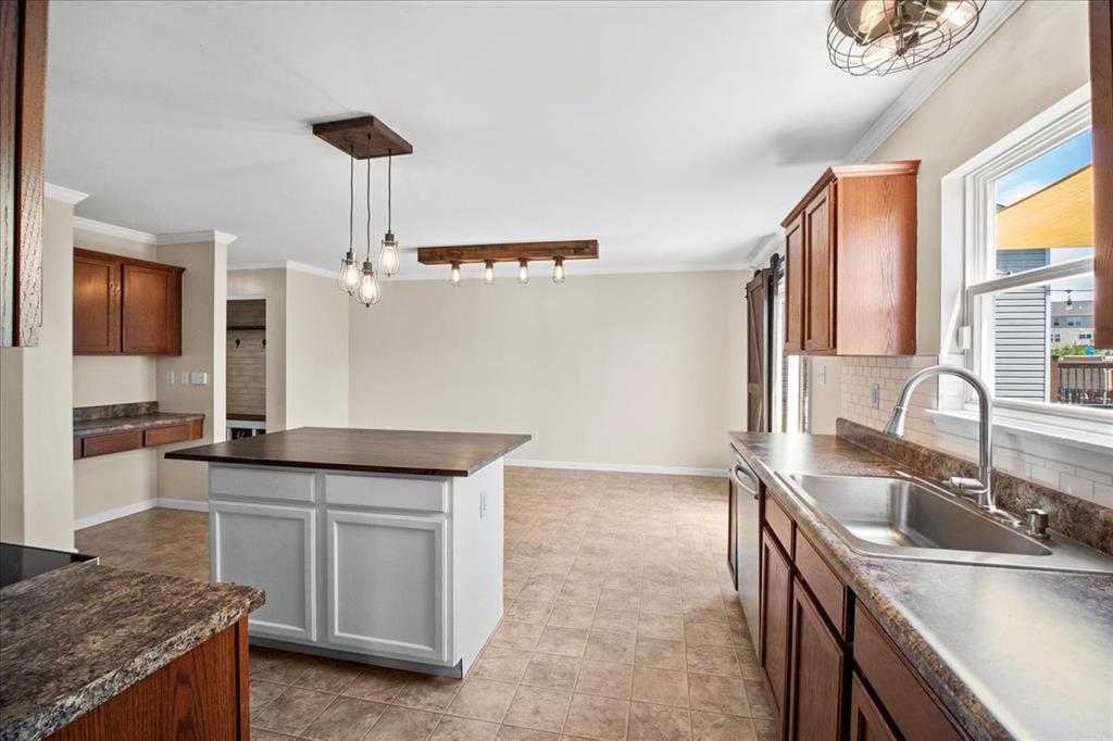 O'Fallon, Missouri 63366, United States, 3 Bedrooms Bedrooms, ,3 BathroomsBathrooms,Residential,Pending,139113