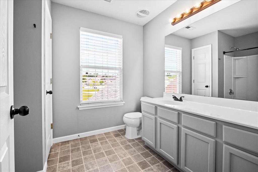 O'Fallon, Missouri 63366, United States, 3 Bedrooms Bedrooms, ,3 BathroomsBathrooms,Residential,Pending,139113