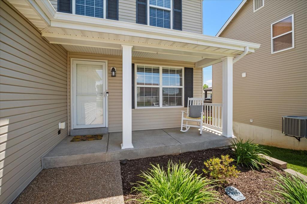 O'Fallon, Missouri 63366, United States, 3 Bedrooms Bedrooms, ,3 BathroomsBathrooms,Residential,Pending,139113