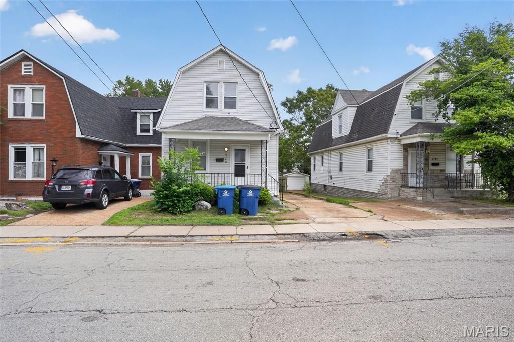 Photo of 4749 Oldenburg Avenue, St Louis, MO 63123 (MLS # 26025115)