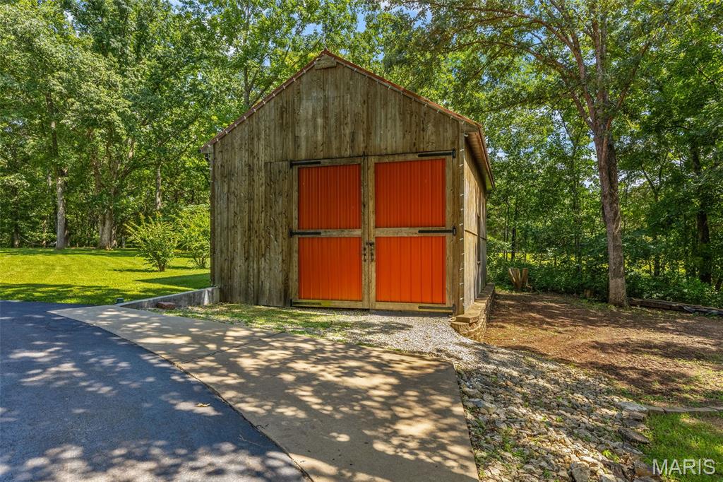 5090 Green Hills Road