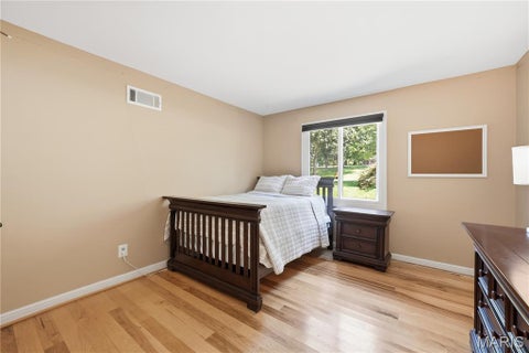 Tiny photo for 1926 Grassy Ridge Road, Kirkwood, MO 63122 (MLS # 26051579)