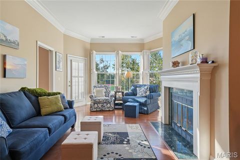 Tiny photo for 450 E Lockwood Avenue #303, Webster Groves, MO 63119 (MLS # 26002771)