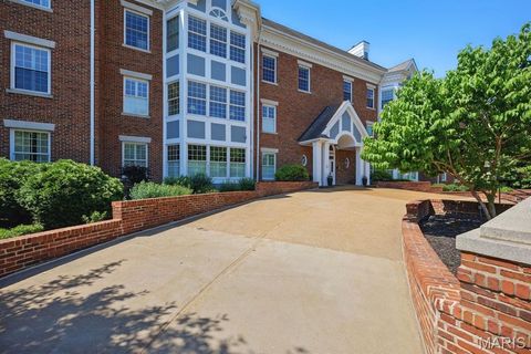 Tiny photo for 450 E Lockwood Avenue #303, Webster Groves, MO 63119 (MLS # 26002771)