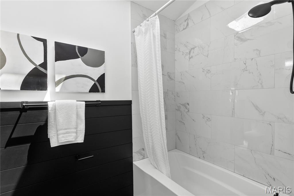 Ridgeline Manor - Residential