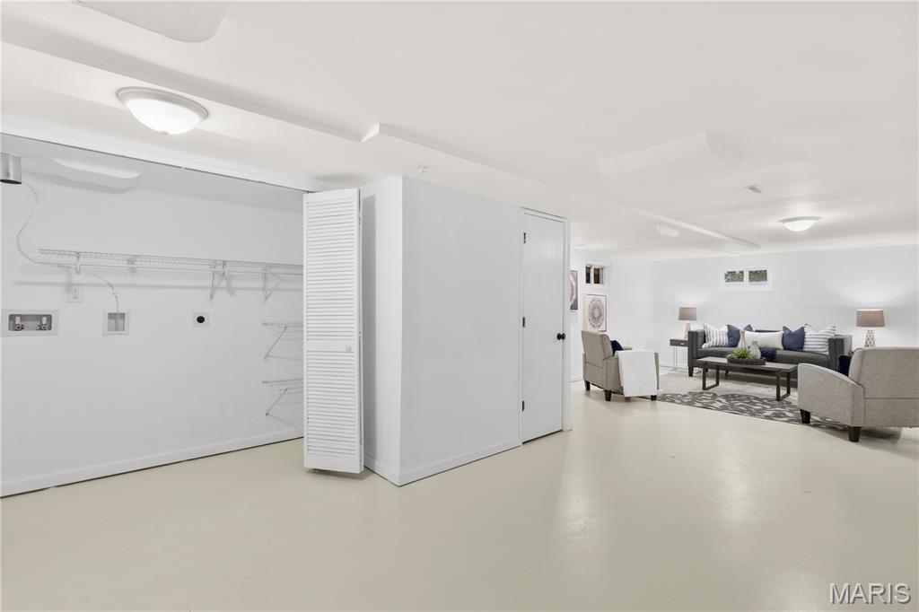 Ridgeline Manor - Residential