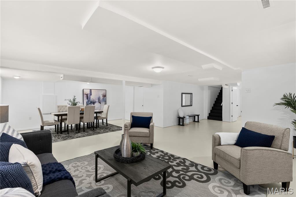 Ridgeline Manor - Residential