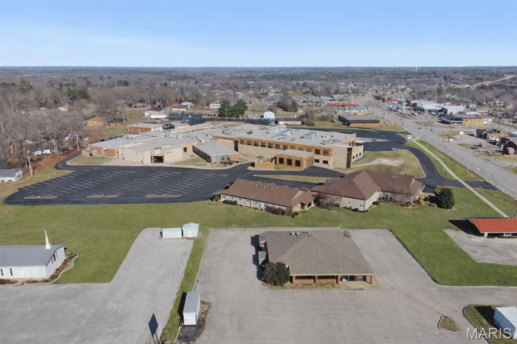 NON SUBDIVISION - Commercial Sale