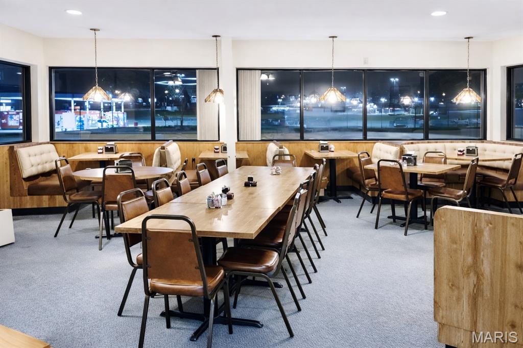 NON SUBDIVISION - Commercial Sale