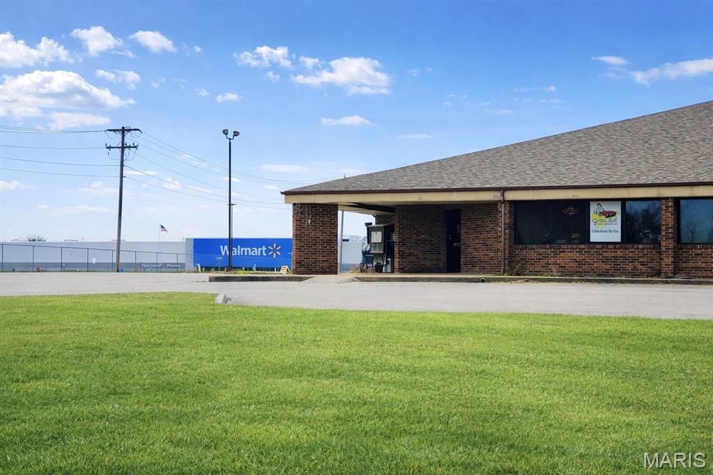 NON SUBDIVISION - Commercial Sale