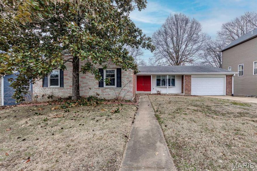 This well-designed ranch sets on a private fenced yard in a wonderful close-in location. The open floor plan has an abundant of natural light and beautiful wood flooring throughout. The well-appointed kitchen boasts an impressive list of quality features including stainless appliances and solid surface countertops. The decor is neutral.  
The partial finished walk out lower level expands the living space. The rear yard and patio is perfect for family fun.
This home is located close to award-winning Ladue School District, major highways, shopping and restaurants, yet nestled on a peaceful dead-end street.
Owner prefers good credit score of 700 or above with an income of three times the rent. One small or medium pet is allowed with $250 nonrefundable pet fee.
For any questions or viewing please call or text Zafer Syed at 314-323-7485.