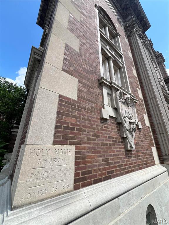 College Hill - Commercial Sale