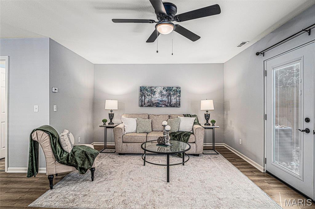 5363 Lakewood Terrace