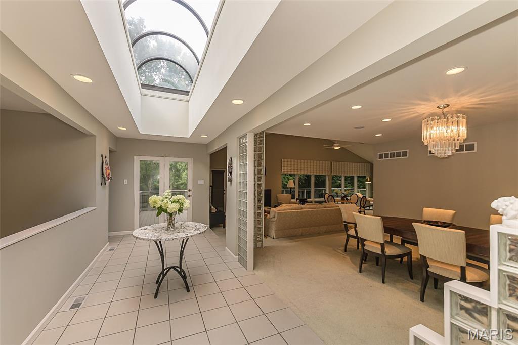 12420 Robyn Road