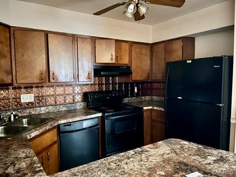 Tiny photo for 8755 Sieloff Drive #B, Hazelwood, MO 63042 (MLS # 26030982)