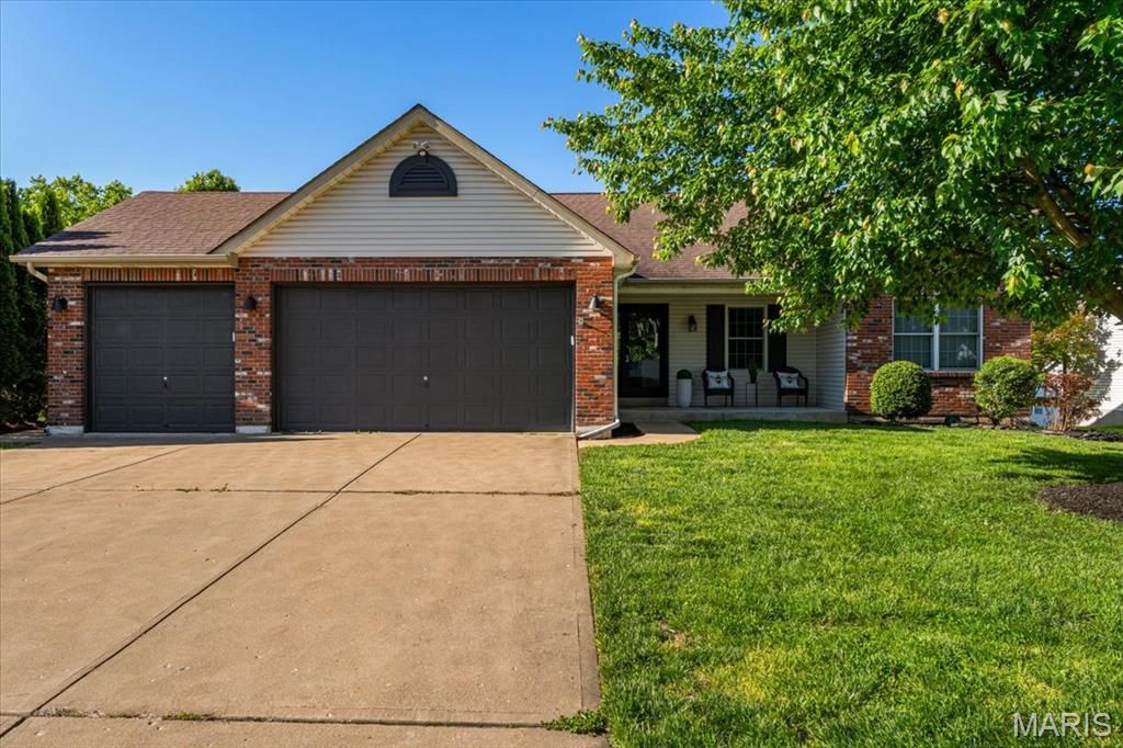 Photo of 236 Hutchings Farm Dr N Blvd, OFallon, MO 63368 (MLS # 26022236)