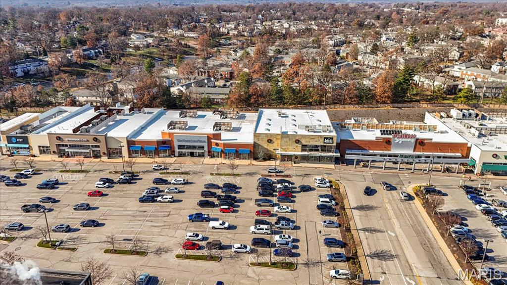 Brentwood Forest Condo Ph Six - Residential