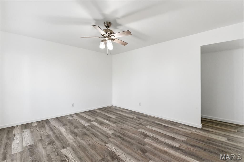 Photo of 880 Fifth Plaza, Florissant, MO 63031 (MLS # 26023532)