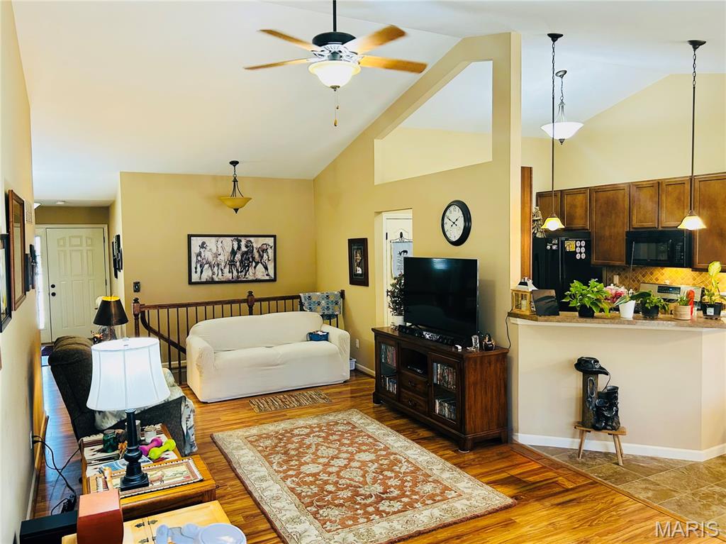 985 Fairway Drive