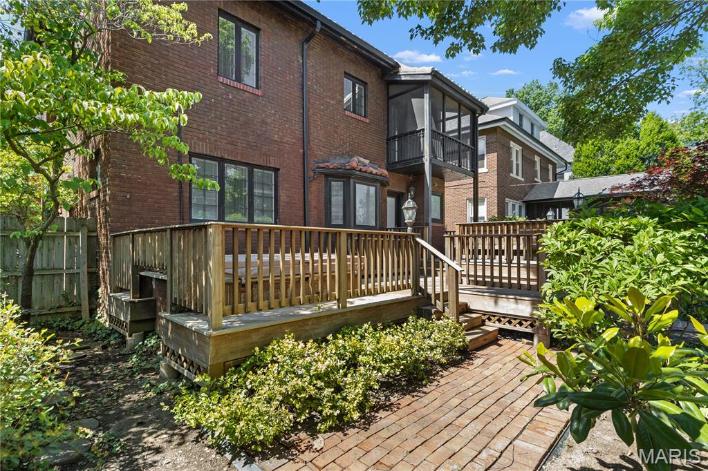 Hillcrest - Residential