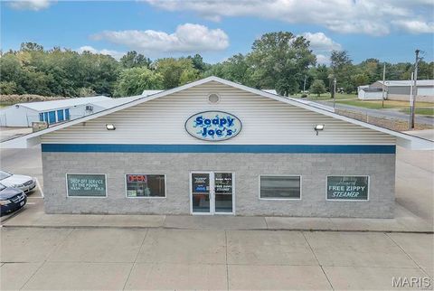 2711 Veterans Memorial Dr Mount Vernon IL 62864