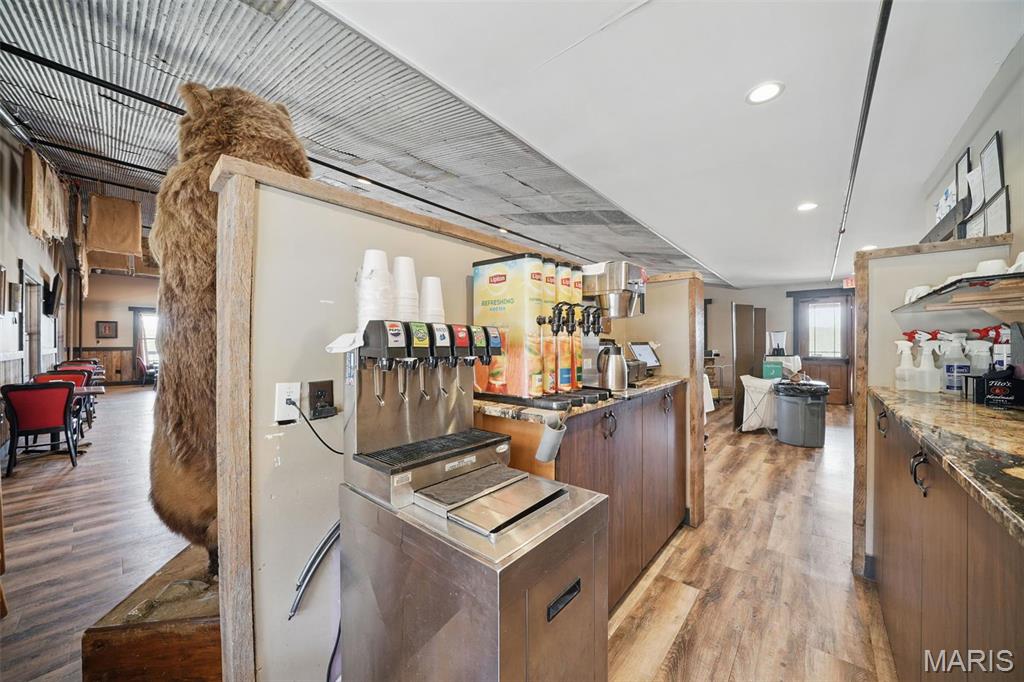 n/a - Commercial Sale