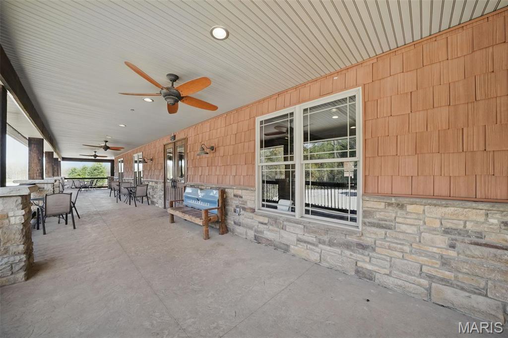 n/a - Commercial Sale