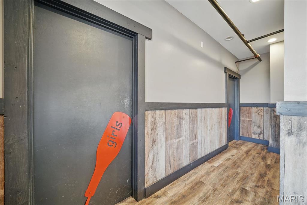 n/a - Commercial Sale