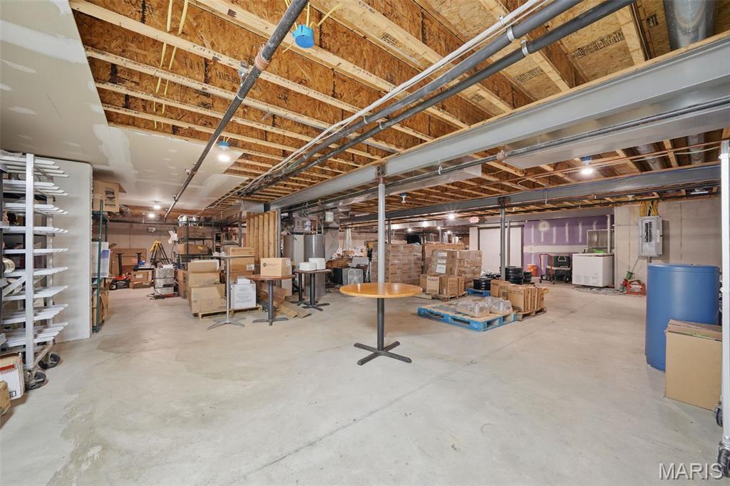 n/a - Commercial Sale