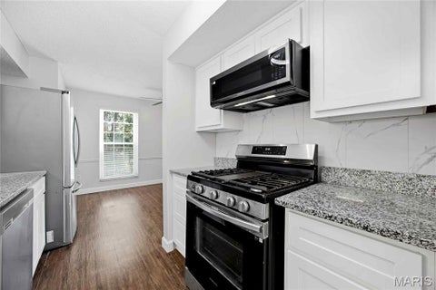 Tiny photo for 14471 Bantry Lane #15, Chesterfield, MO 63017 (MLS # 26065977)