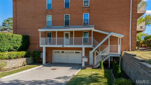 Tiny photo for 14471 Bantry Lane #15, Chesterfield, MO 63017 (MLS # 26065977)