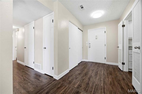 Tiny photo for 14471 Bantry Lane #15, Chesterfield, MO 63017 (MLS # 26065977)