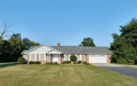 Photo of 103 Meadow Ridge Drive, Troy, MO 63379 (MLS # 26052471)