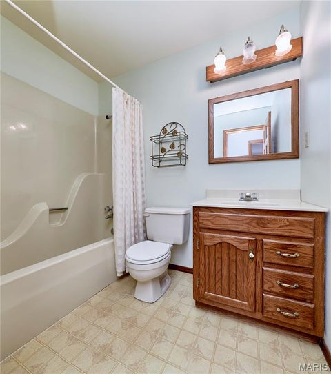 Tiny photo for 103 Meadow Ridge Drive, Troy, MO 63379 (MLS # 26052471)