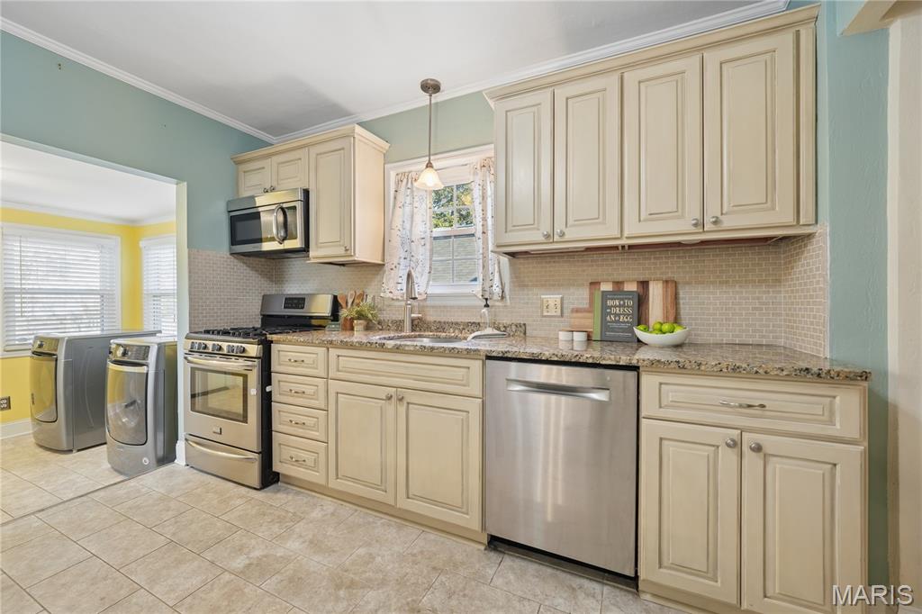 Algonquin Terrace - Residential