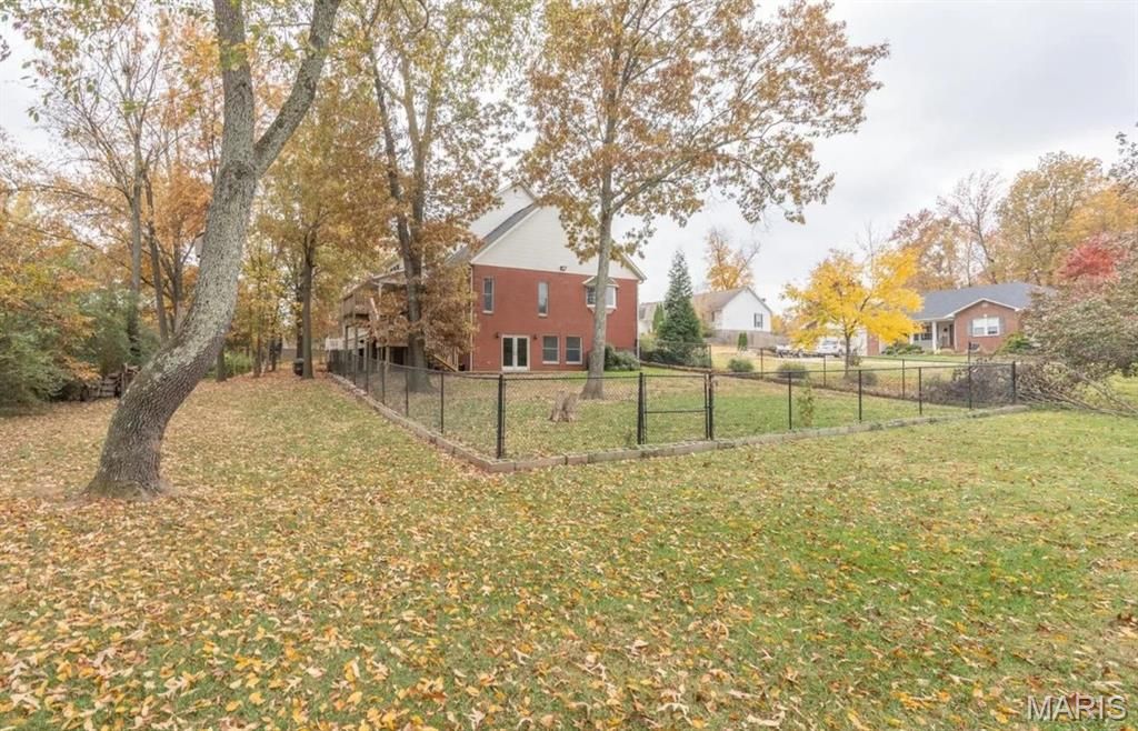 Photo of 2548 Stone Ridge Drive, Poplar Bluff, MO 63901 (MLS # 25079346)