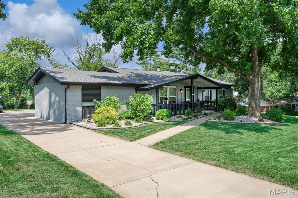 335 Greenbriar Lane