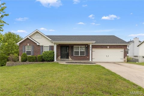 Photo of 616 Stone Bend Trail, Wentzville, MO 63385 (MLS # 26026191)