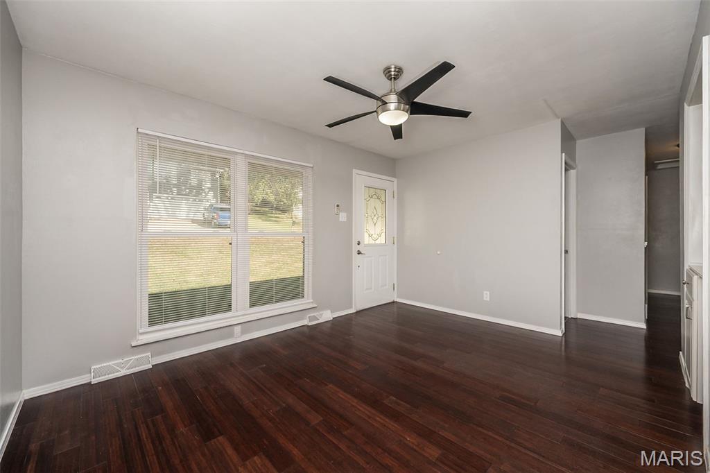 Valley Park, Missouri 63088, United States, 3 Bedrooms Bedrooms, ,1 BathroomBathrooms,Residential,Active,213446