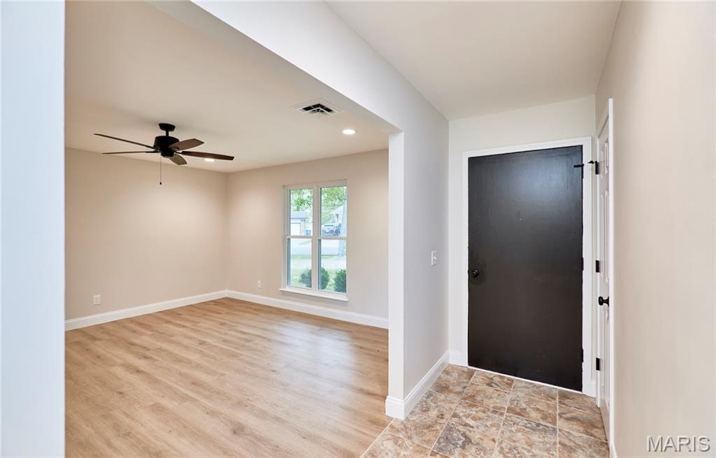 Photo of 1329 S Wheaton Drive, St Charles, MO 63301 (MLS # 26020986)