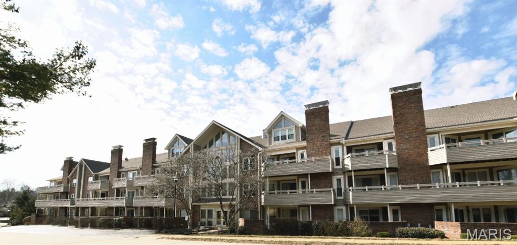 1033 Wilton Royal Drive 206