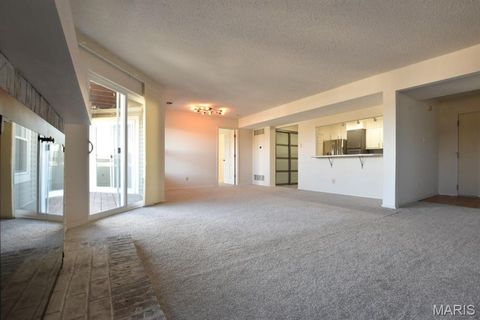 Tiny photo for 1033 Wilton Royal Drive #206, Creve Coeur, MO 63146 (MLS # 26003975)