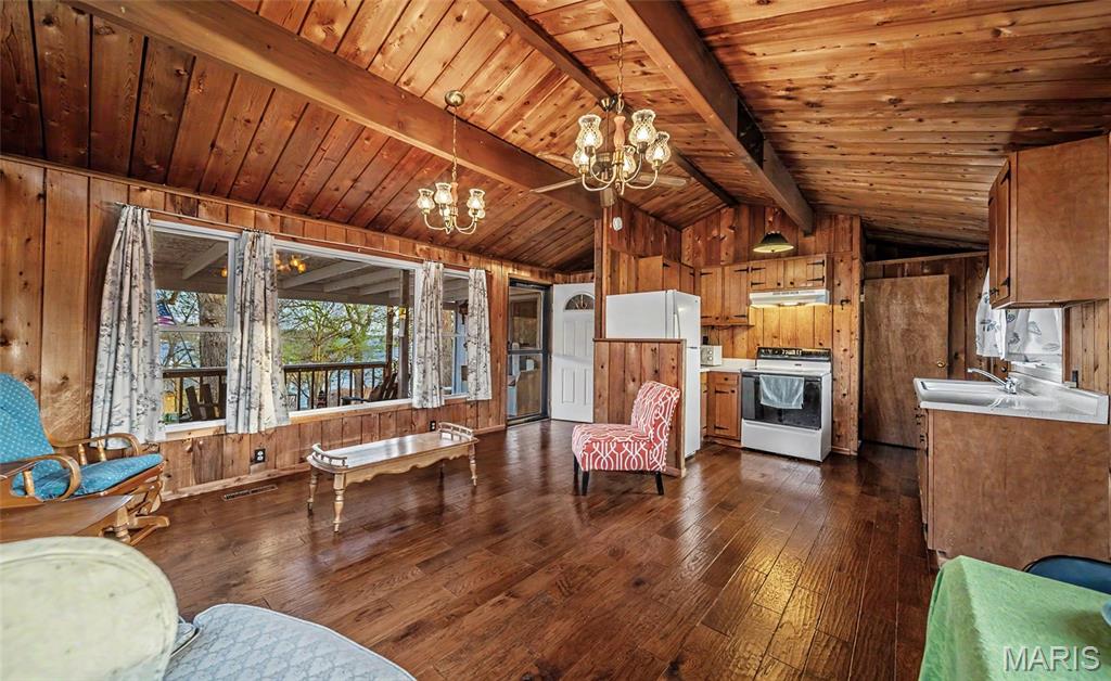 Lucky Point - Residential