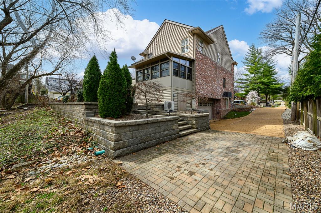 Central Suburbs - Residential