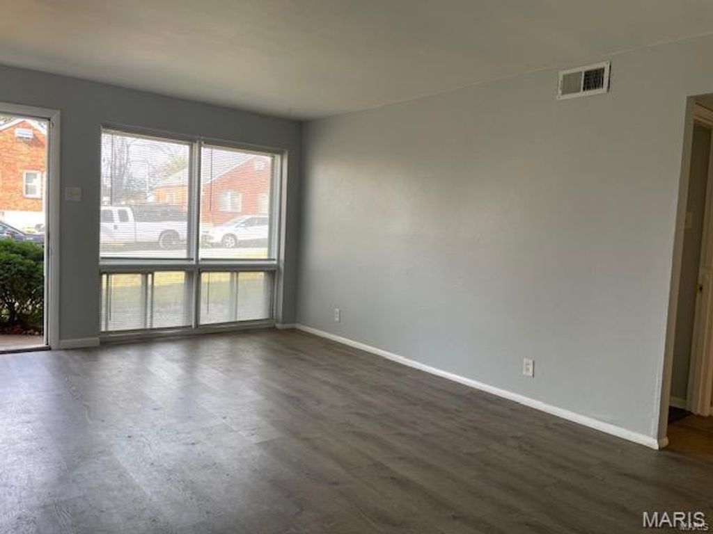 Photo of 3648 Edmundson Road #1st Fl, St Louis, MO 63114 (MLS # 26017620)