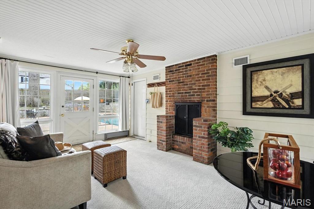 Ladue Wood - Residential