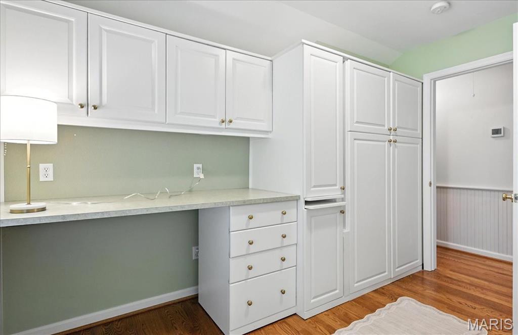 Ladue Wood - Residential