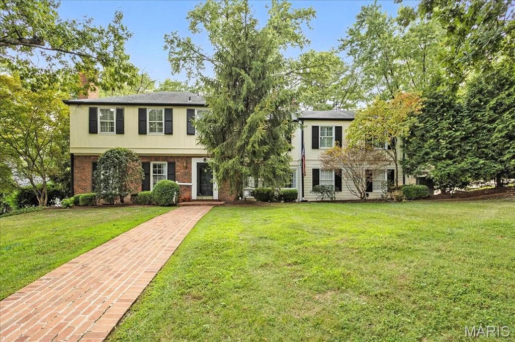 Ladue Wood - Residential