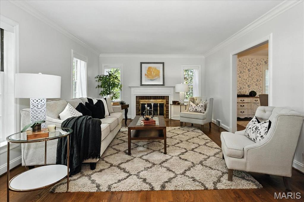 Ladue Wood - Residential